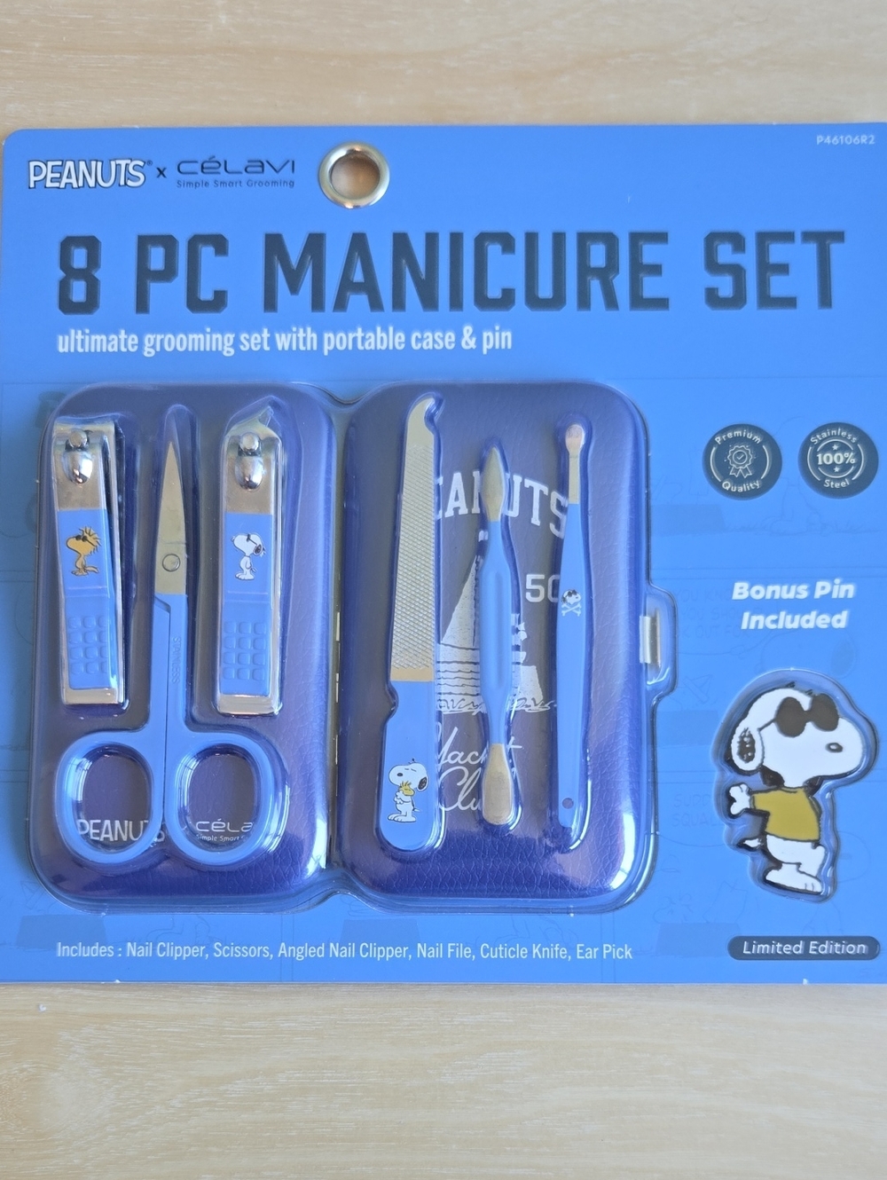 Peanuts x Celavi Snoopy 8 Pc Manicure Grooming Set Limited Edition Travel Kit